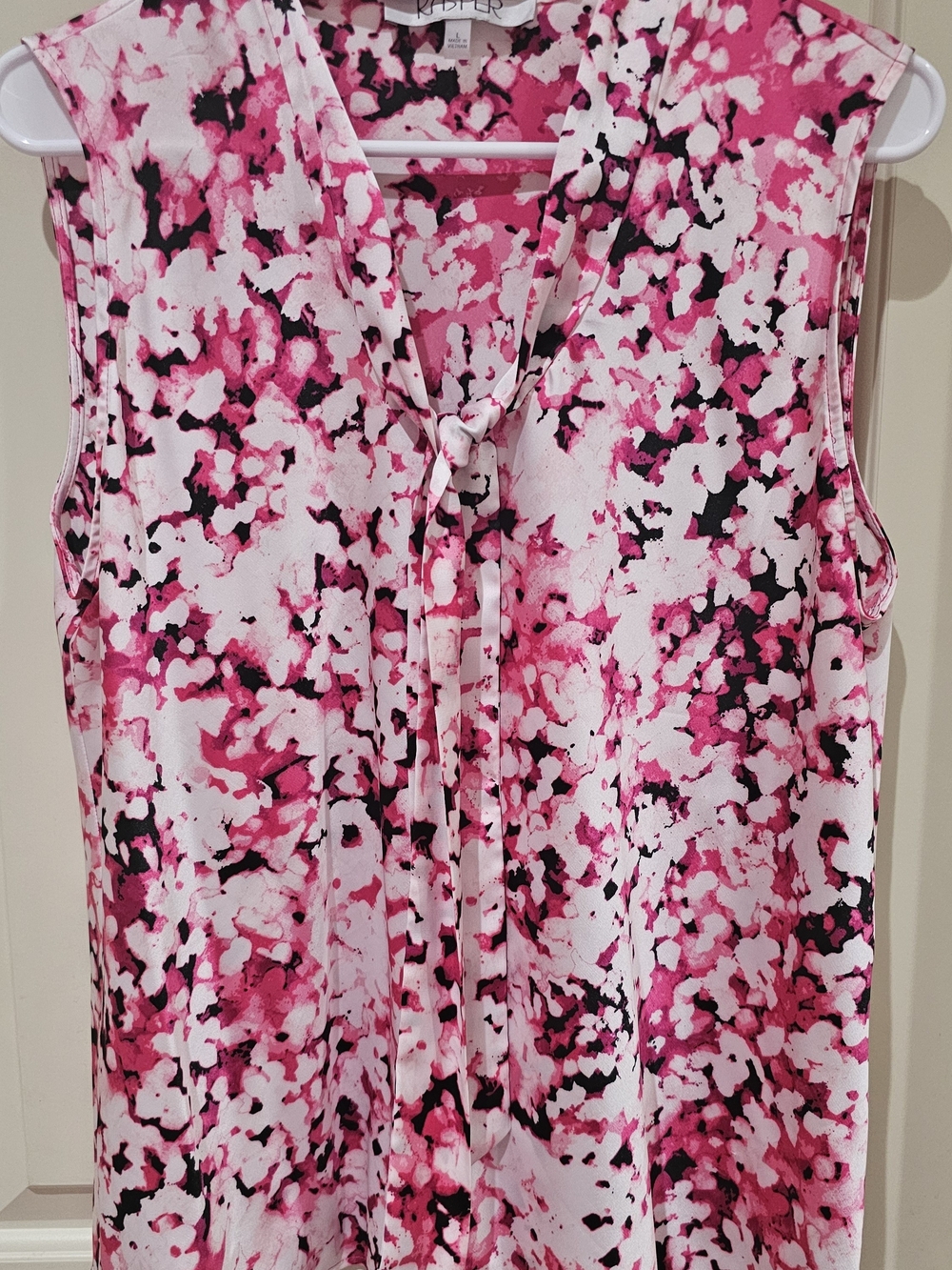 Kasper Sleeveless Pink Floral Tie-Neck Women’s Top Size Large